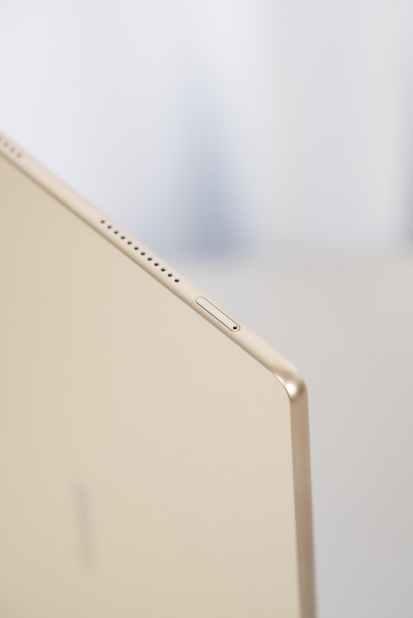 High-definition pictures of Huawei MatePad Pro Gold Collector's Edition: Gold silk silk highlights humanistic aesthetics High-definition pictures of Huawei MatePad Pro Gold Collector's Edition: Gold silk silk highlights humanistic aesthetics