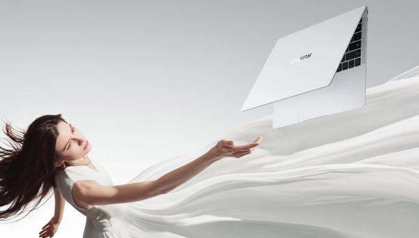 An article on the Double Eleven Shopping Festival explains in detail why buying a PC means buying a smart PC