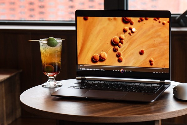 Huawei MateBook GT 14 professional high-power helps Sanxingdui cultural relics restoration