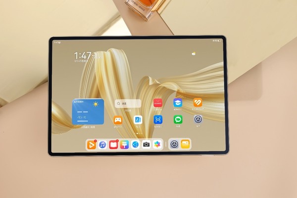 Double-layer OLED cloud-clear soft light screen supports Huawei MatePad Pro 12.2 for first sale