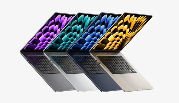 15-inch MacBook Air: Larger size gives it Pro-class productivity